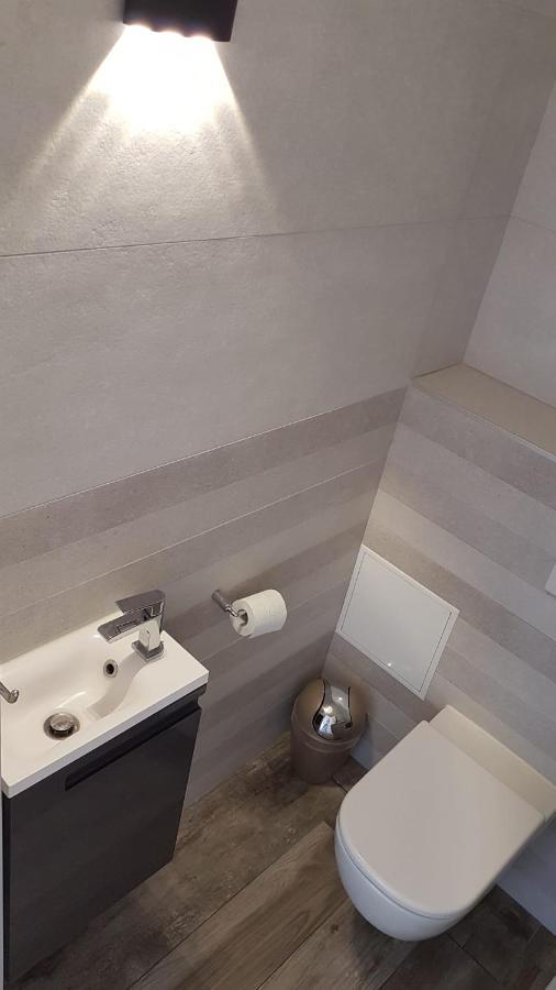 Très Beau 3 Pièces Spacieux Lumineux Et Climatisé Appartement