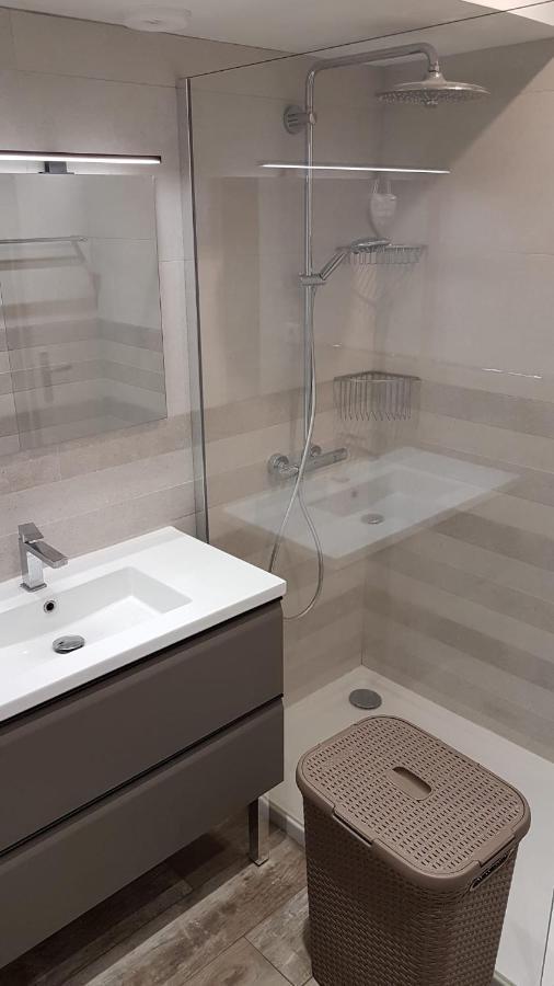 Très Beau 3 Pièces Spacieux Lumineux Et Climatisé Appartement Nice