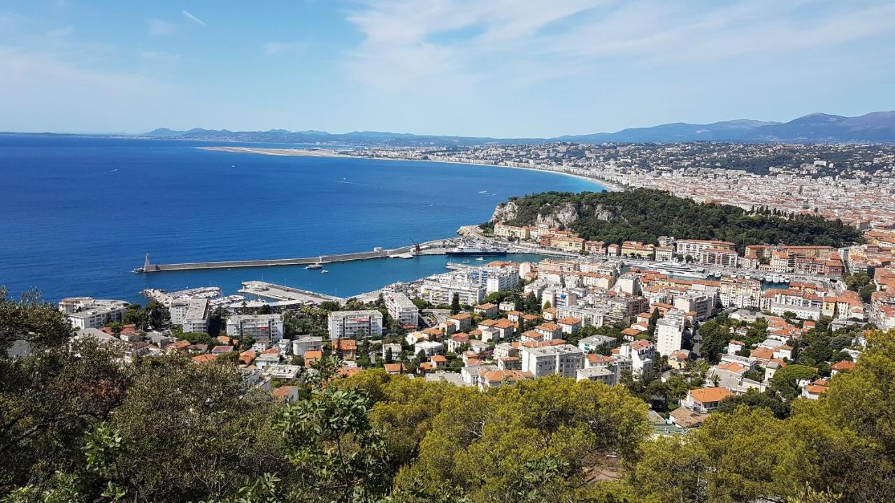 Très Beau 3 Pièces Spacieux Lumineux Et Climatisé Appartement